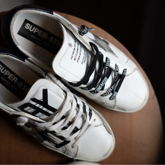 Golden Goose sneakers in great pre-loved condition! - Picture 7 of 8